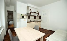 Viva Rooms